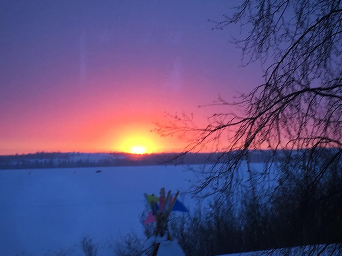 Mabuhay Lakeside Manor Bed and Breakfast Yellowknife Buitenkant foto
