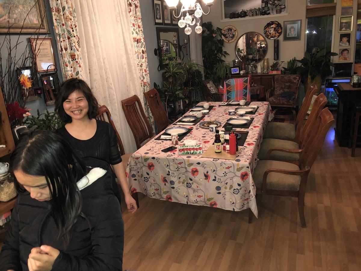 Mabuhay Lakeside Manor Bed and Breakfast Yellowknife Buitenkant foto